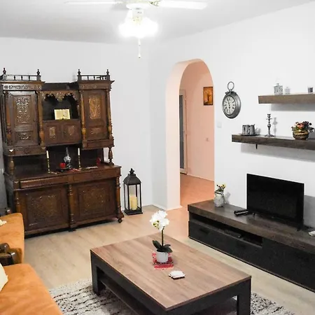 Spacious And Cozy 3Bd+Terrace Couples Apartment Timişoara Exterior photo